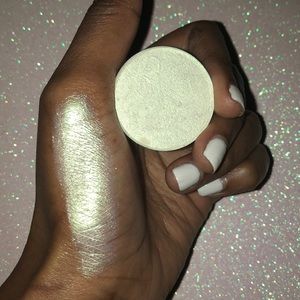 Shamrock Highlighter 💚✨